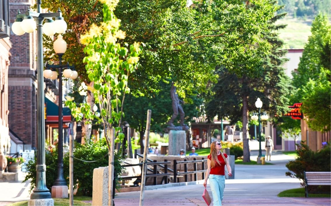 WALKING MALL DOWNTOWN HELENA